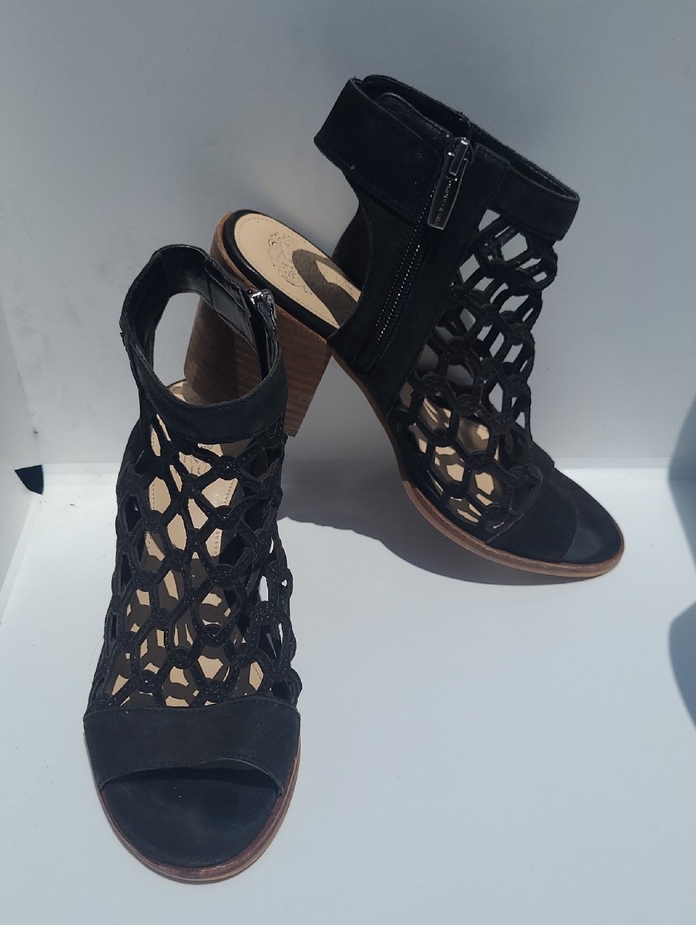 Vince Camuto Lanaira Black Caged Sandals Leather Strappy Heels Women's Size 7M